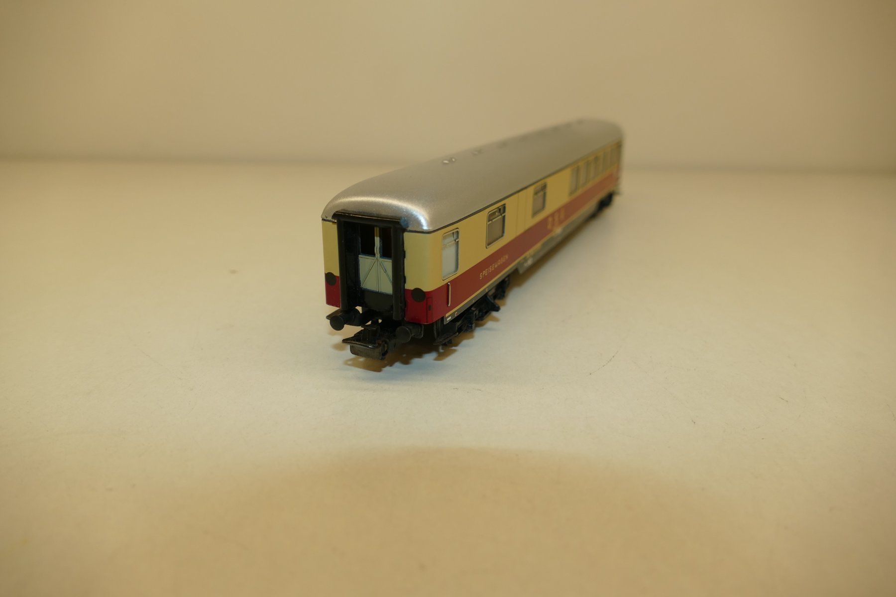 Märklin Modellini di ferrovie: Märklin H0: DB TEE/IC-Speisewagen – Usato da Niederhasli venduto da rail-duerst 3
