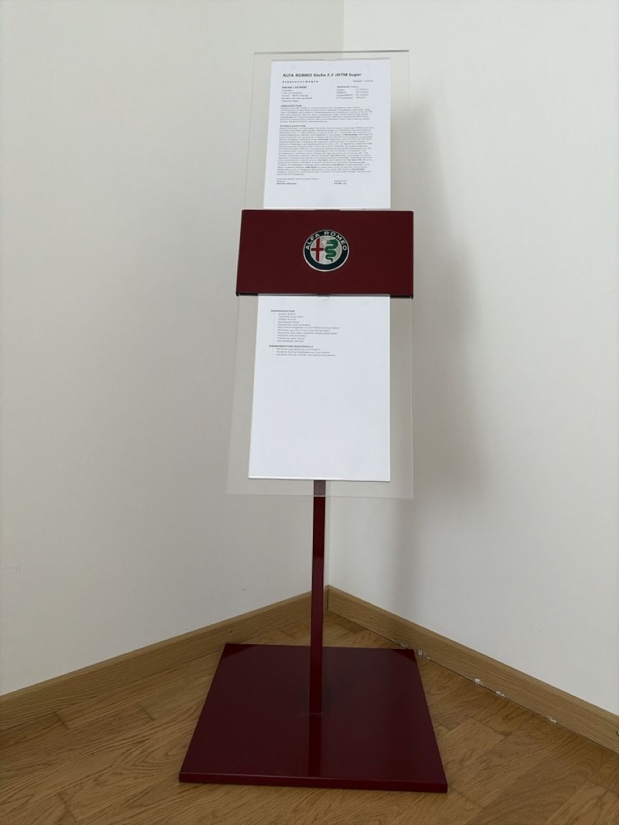 Allestimento di negozi e stand fieristici: Alfa Romeo Werbeständer – Nuovo (secondo la descrizione) da Rudolfstetten venduto da A_Milione