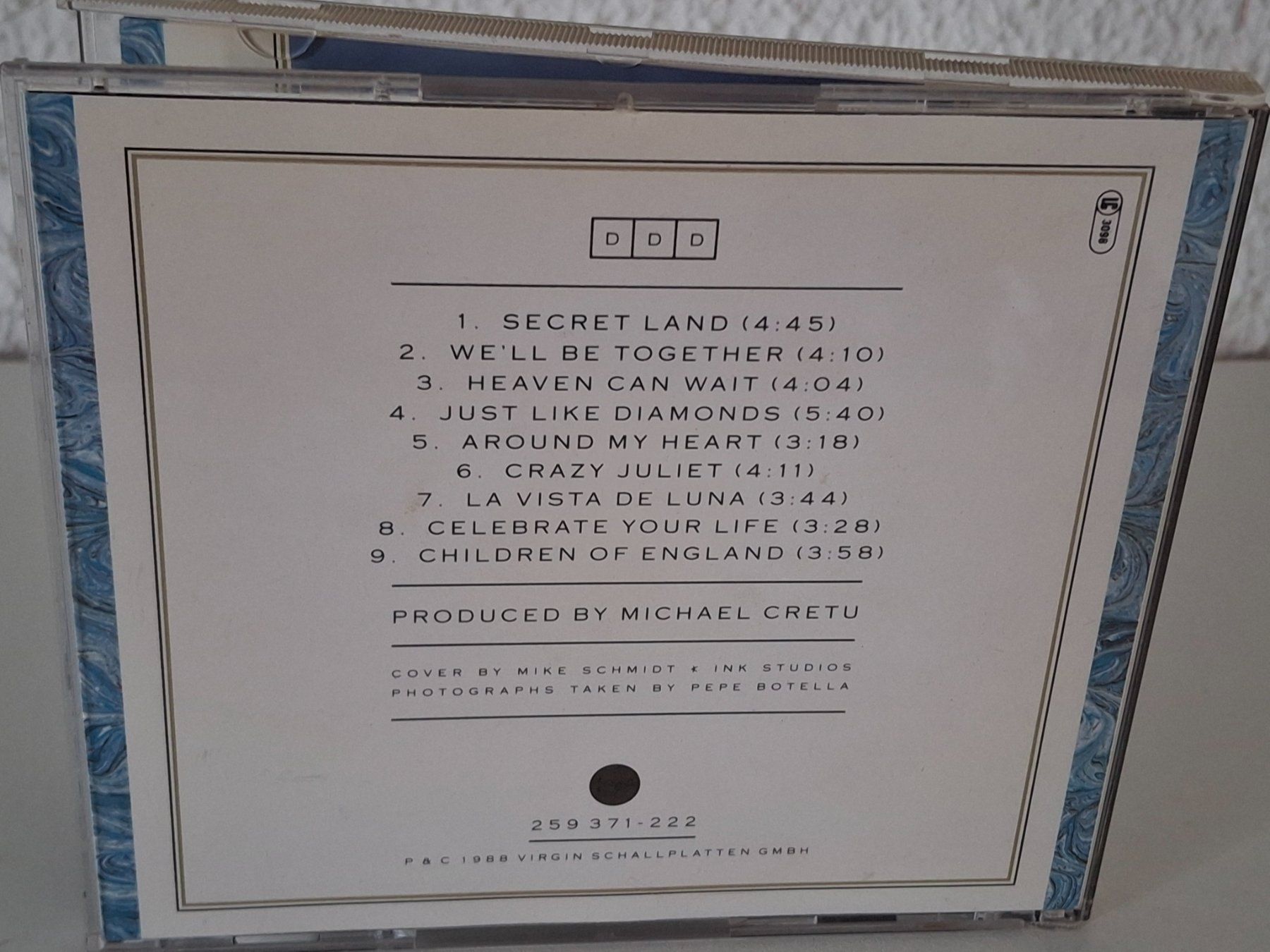 CDs: CD Sandra - Into a Secret Land – Gebraucht aus Aarberg von Jackup1 1