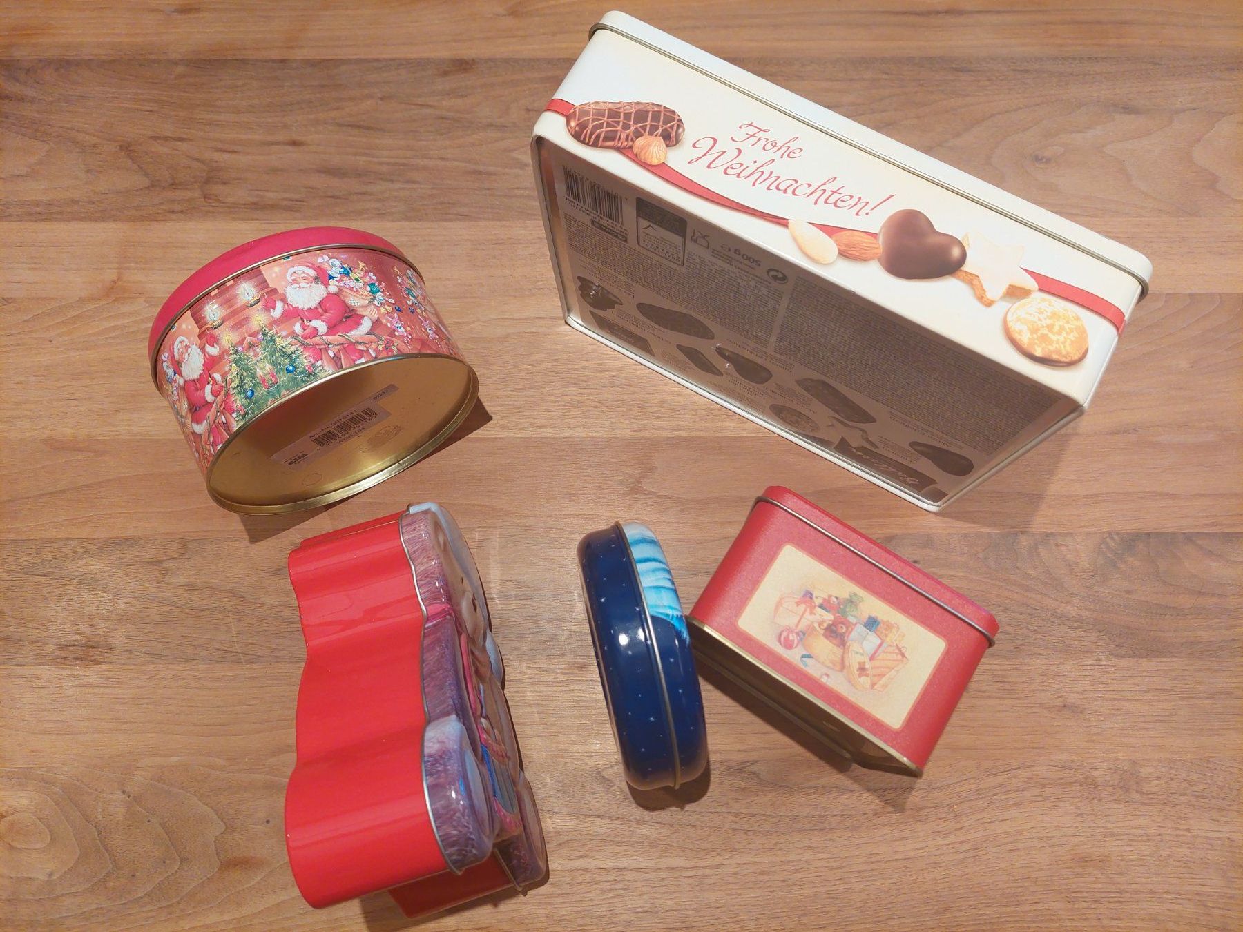 Behälter & Ähnliches: 5 Weihnachts-Blechdosen, verschiedene Grössen – Gebraucht aus Brunnen von Livianda 2