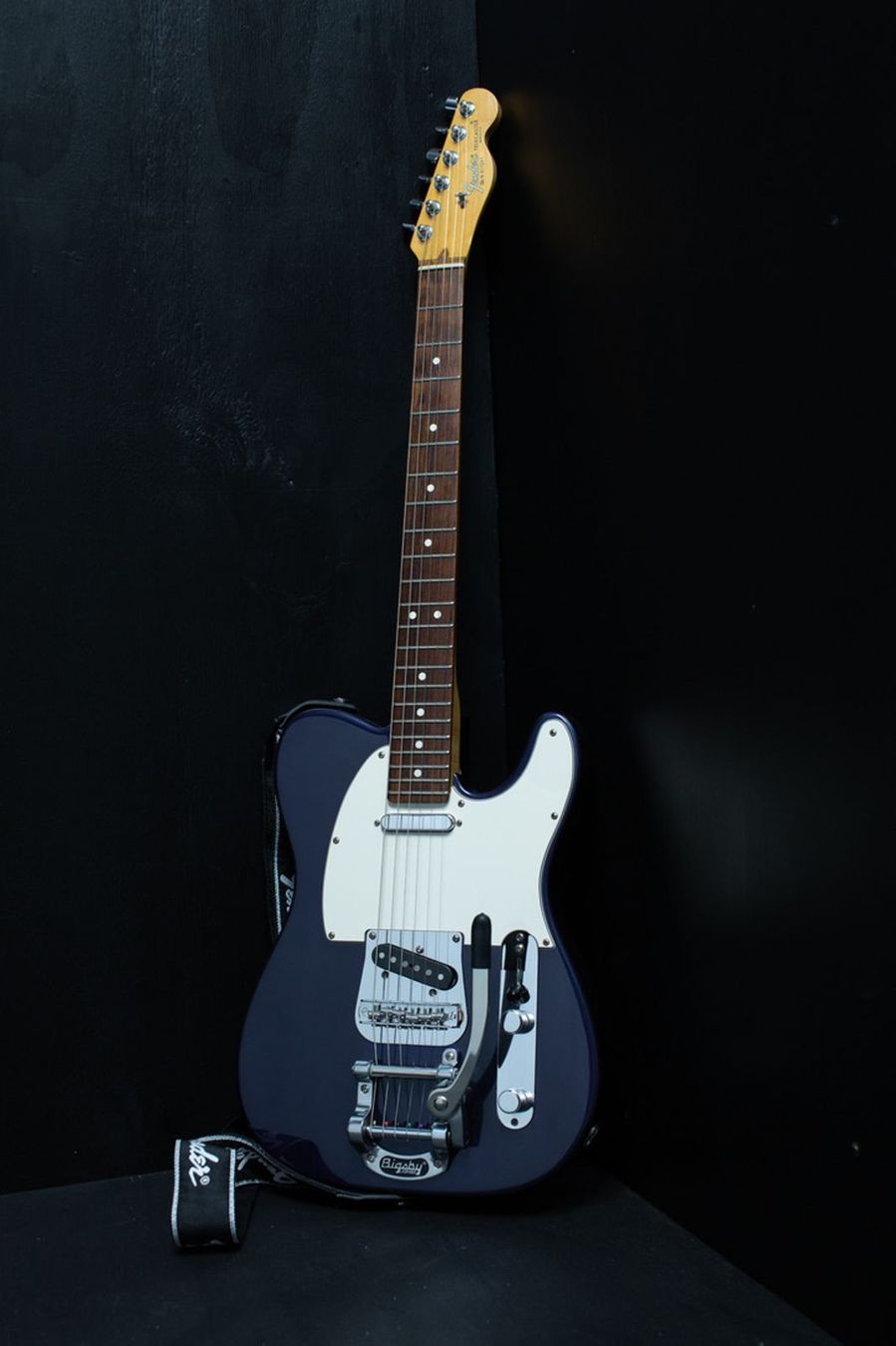 Fender Strumenti musicali: Fender Telecaster USA 1993 - Bleu nuit – Usato da Sion venduto da zWild