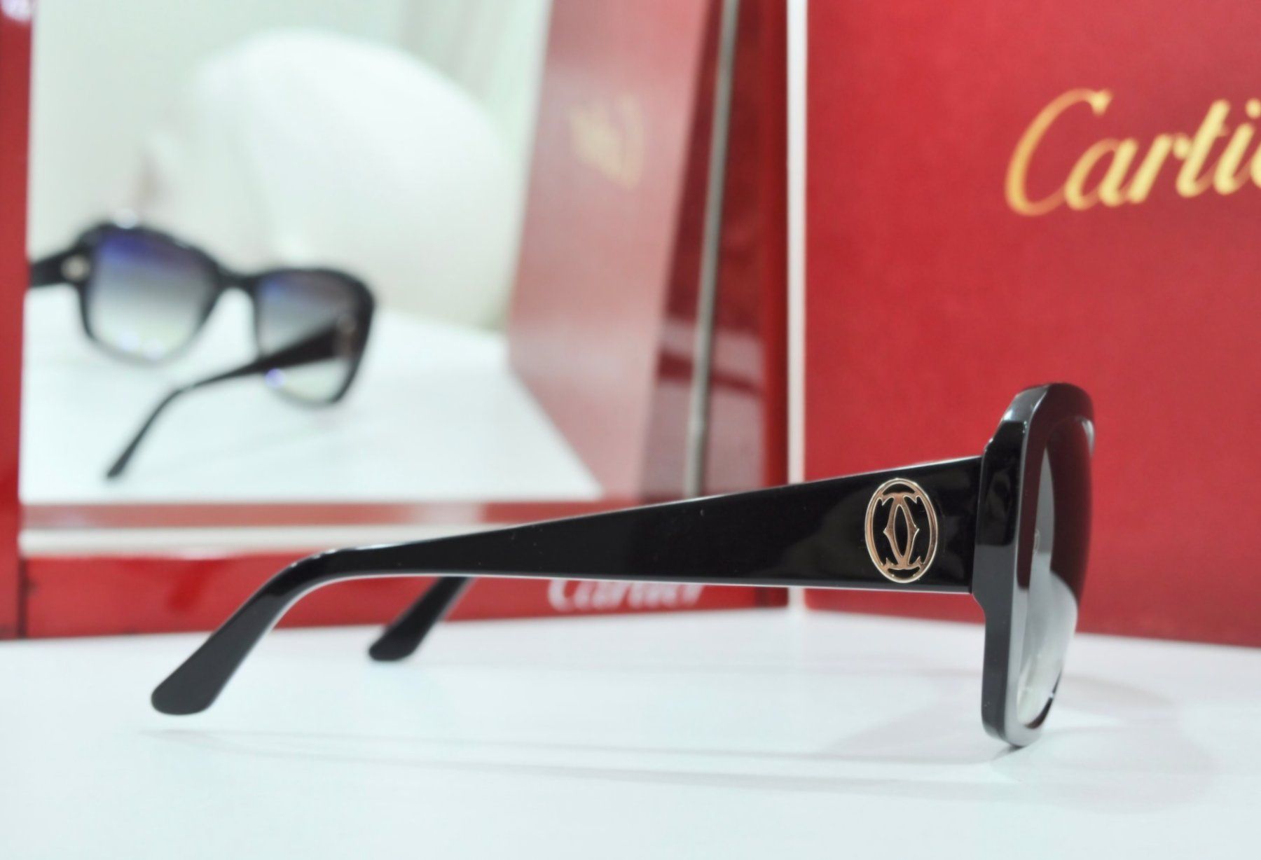 Cartier Occhiali & Lenti: Cartier Sonnenbrille neu – Nuovo (secondo la descrizione) da Bad Ragaz venduto da Coma.67 8