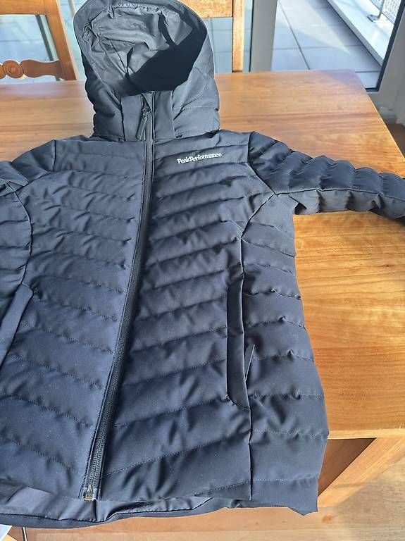 Peak Performance Jacken: PeakPerformance Daunen Jacke, Grösse 140 – Gebraucht aus zürich von mauromauro 6