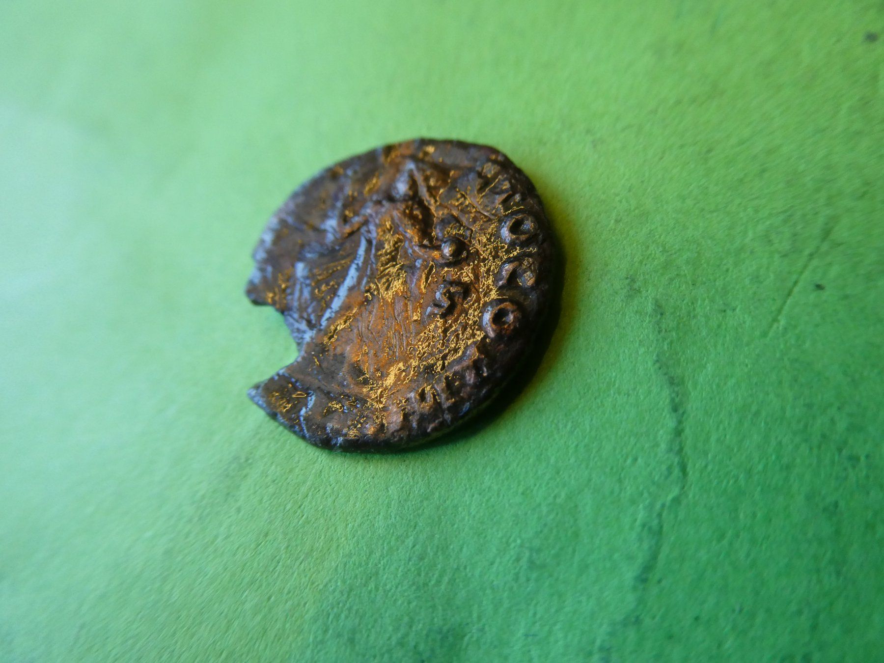 Alle Münzen: uralte  Bronzemünze    20 mm   2.52 g – Gebraucht aus Hinterforst von Rohusri 3