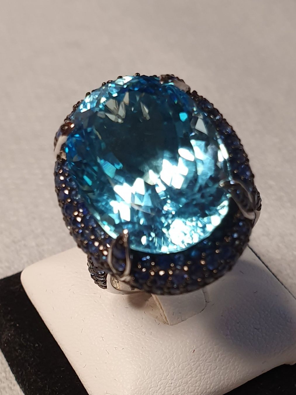 Anelli: Ring mit blauem Edelstein und Saphiren, Grösse 61 – Nuovo (secondo la descrizione) da Zürich venduto da ben_mn5h 7