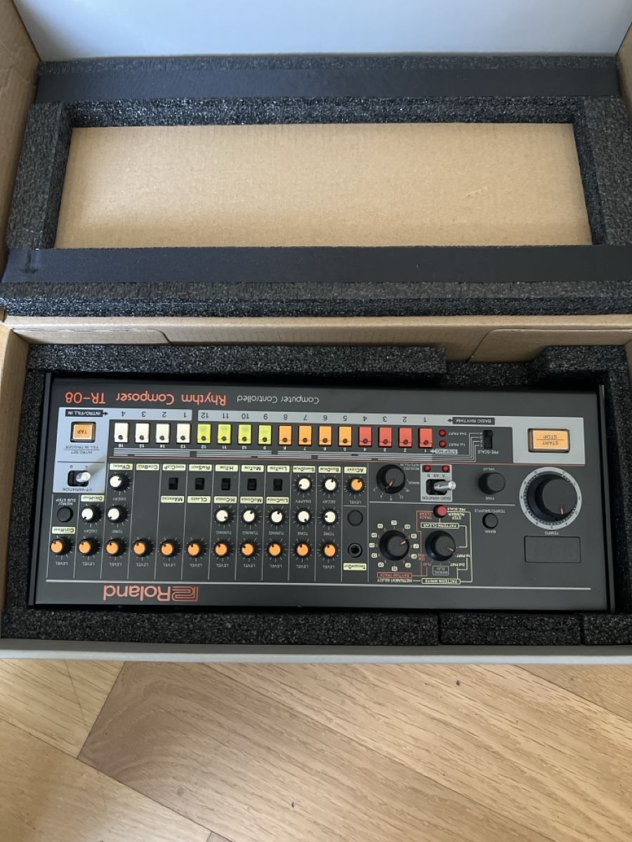 Roland Strumenti musicali: Deummaschine TR 80 – Usato da Gossau SG venduto da sunny063