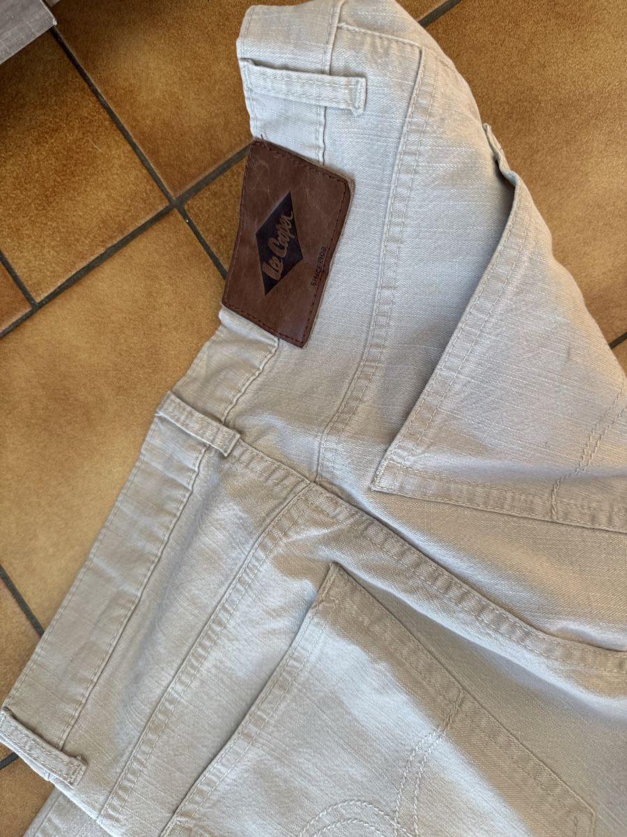 Lee Jeans: Pantalon Lee Cooper beige taille 40 PA – Gebraucht aus Veyrier von kimedovapa 2