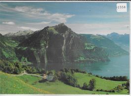 Sisikon am Urnersee mit Schloss Beroldingen