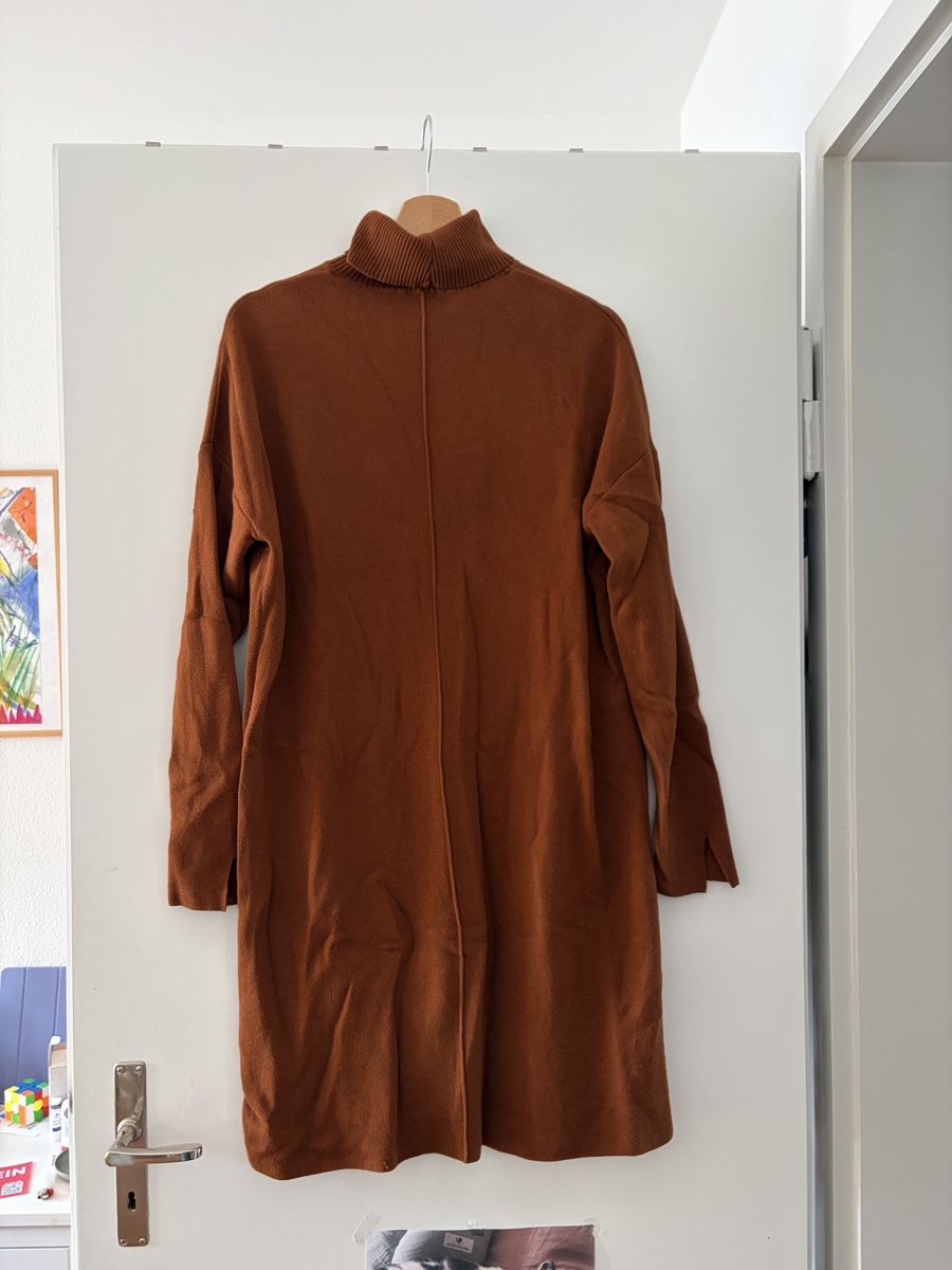 Armedangels Robes: Armedangels Rollkragenkleid – D'occasion à St. Gallen par tep_8bkv