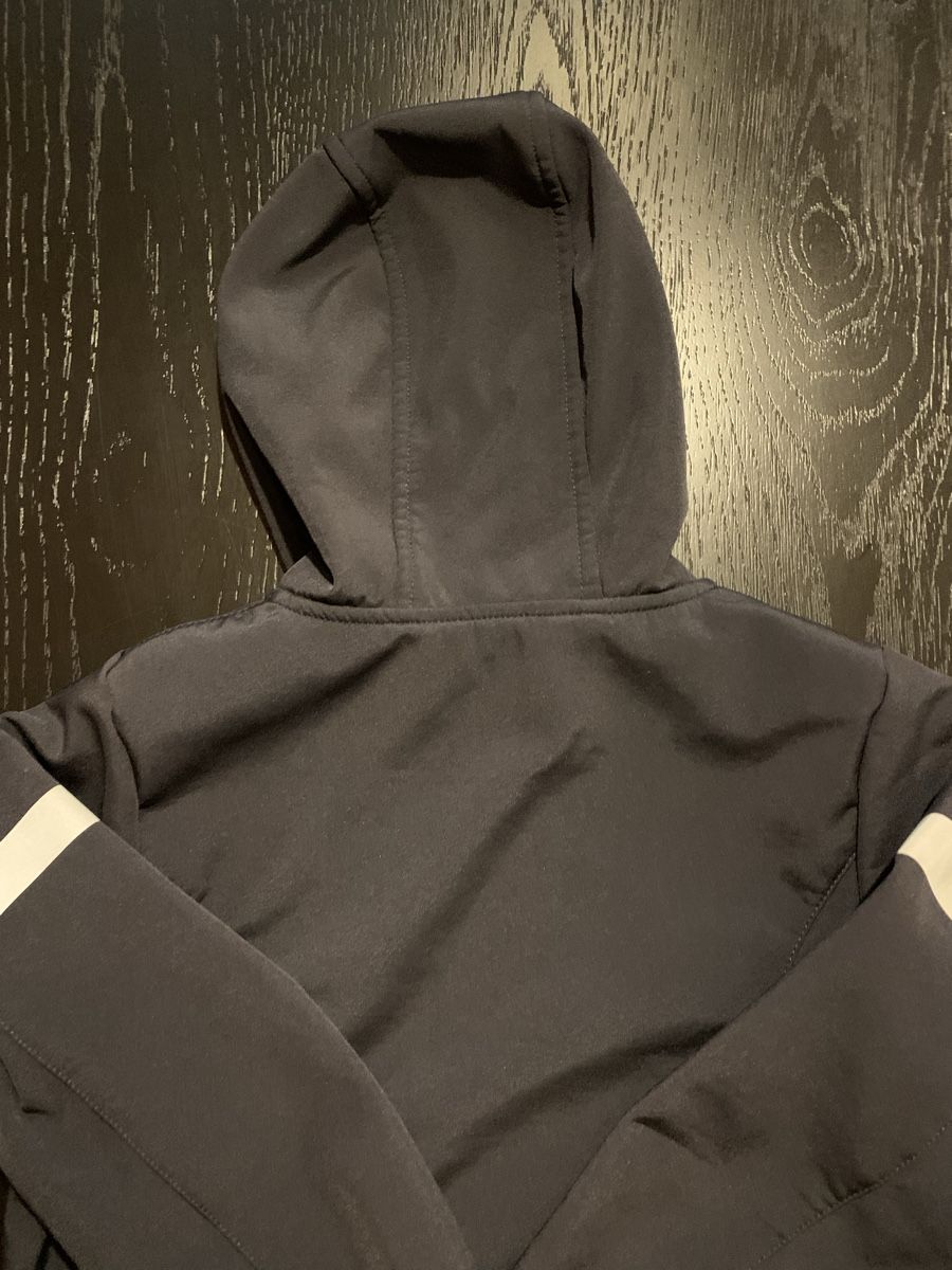 Jacken & Mäntel: Softshelljacke Migros Gr. 98/104 – Gebraucht aus Klosters von ari_6y9m 4