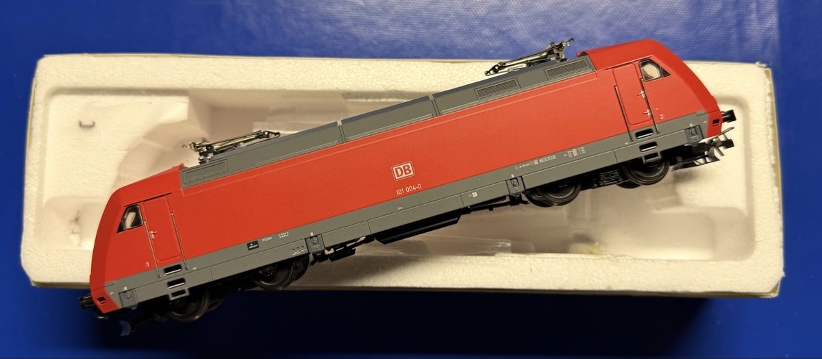Roco Modellini di ferrovie: Re 421 DB BR101 – Nuovo (secondo la descrizione) da Frick venduto da Freddoo93 3