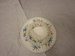 Royal Albert Tasse, Untertasse und Teller Juli guter Zustand