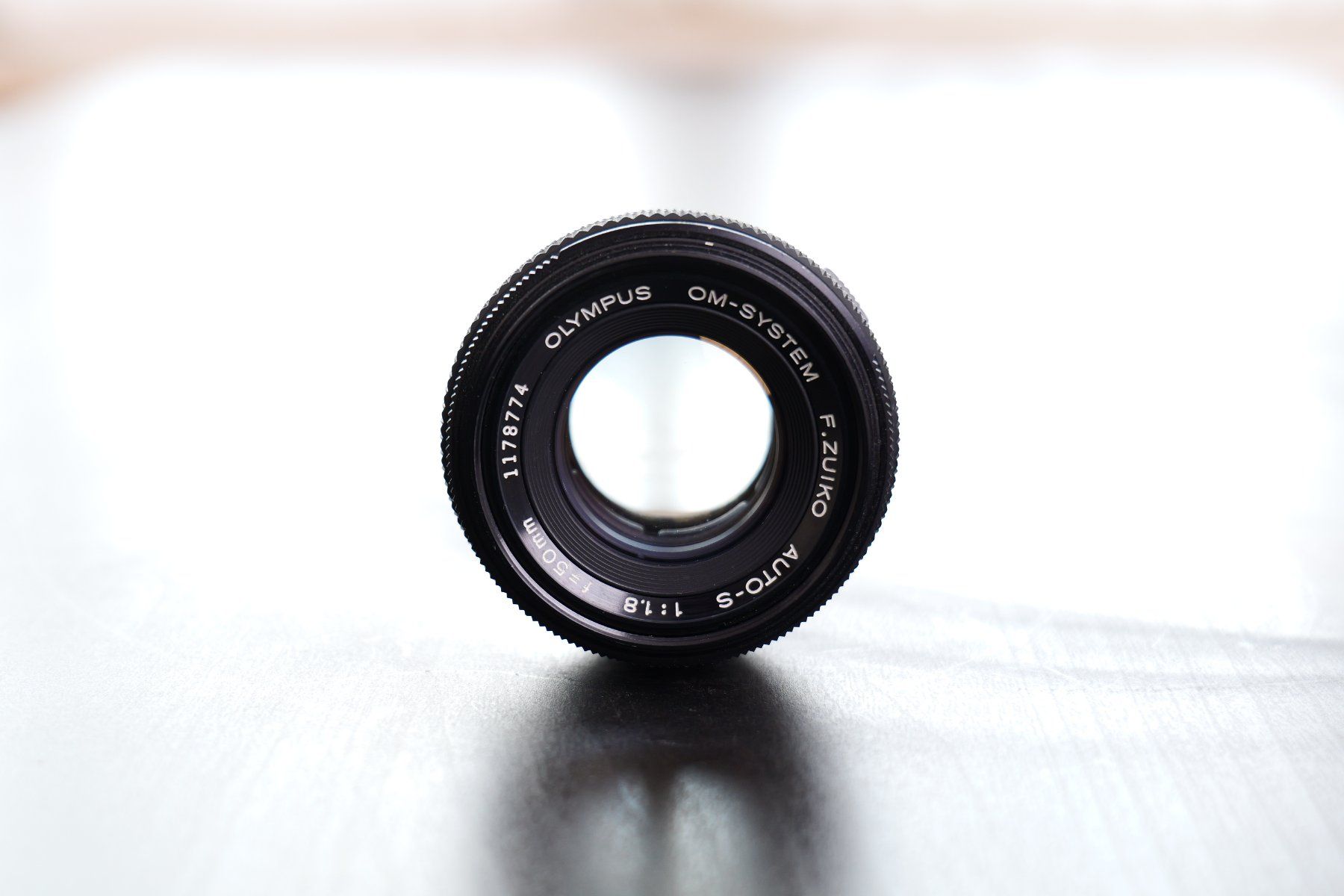 Olympus Obiettivi: Olympus OM Zuiko 50mm f1.8 – Usato da Tecknau venduto da LevinLaufmann 3