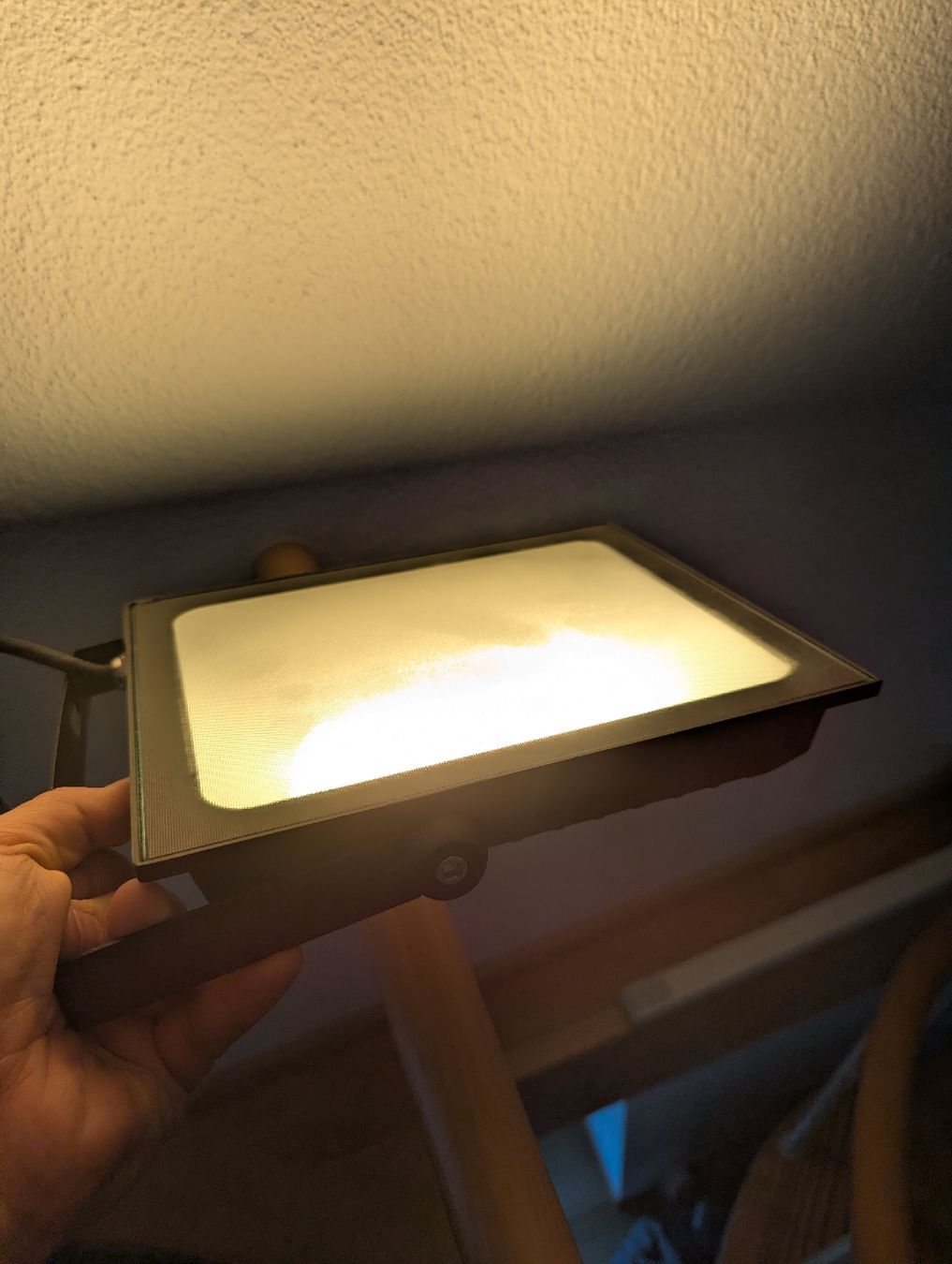 Lumina Lampadari & plafoniere: Outdoor-Fluter mit RGB-CCT-LEDs – Nuovo (secondo la descrizione) da Birsfelden venduto da DealWithStil 2