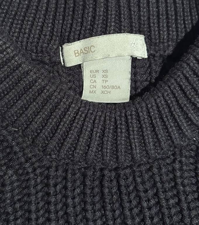 Maglioni & Felpe: Schwarzer H&M Strickpullover  Grösse XS  – Usato da Alterswilen venduto da lyd_dsn2 1