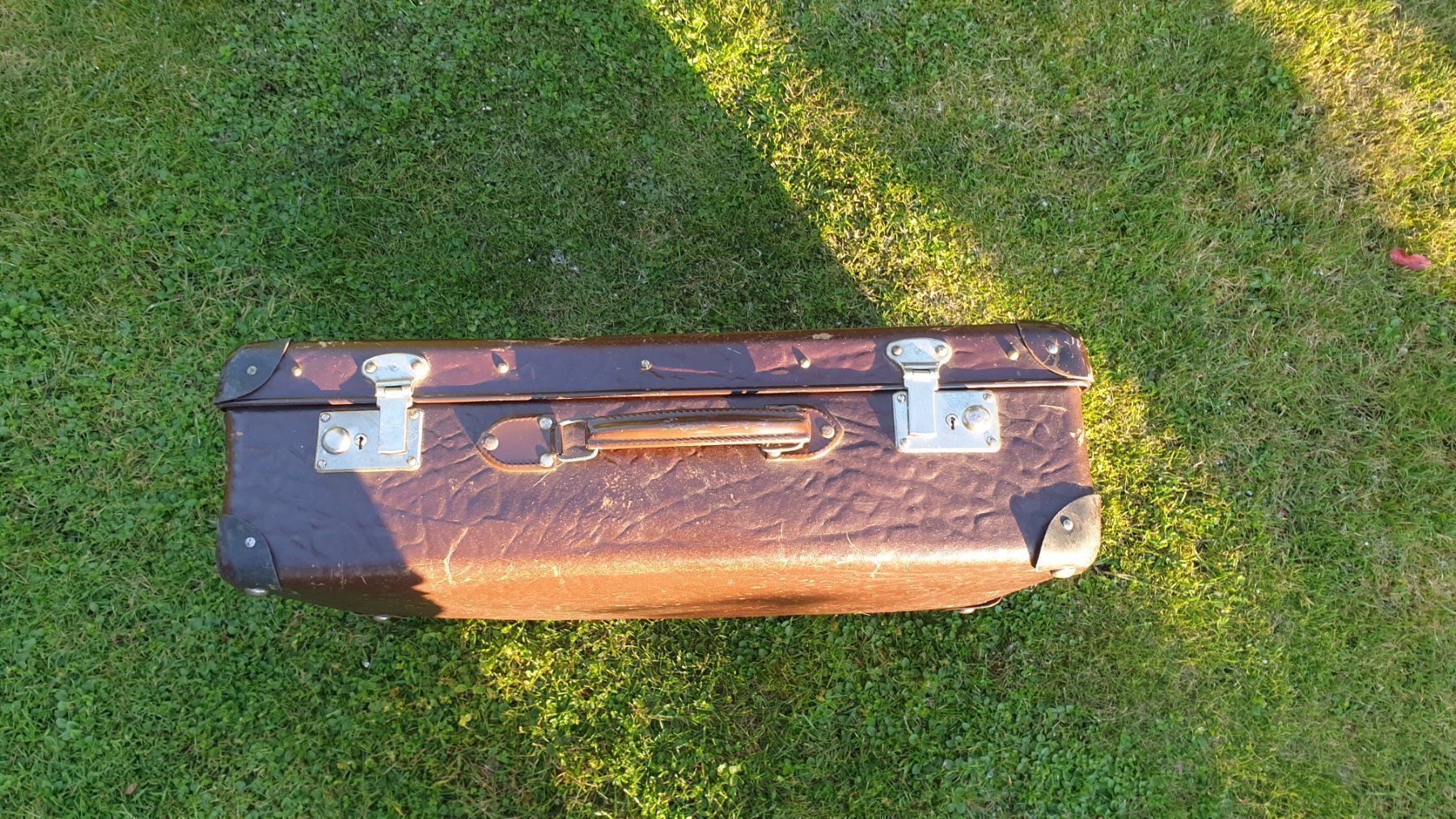 Reisekoffer: Alter Koffer – Gebraucht aus Reinach BL von Annodomini 1
