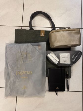 NEU - Emirates FIRST CLASS  SET Nr. 2