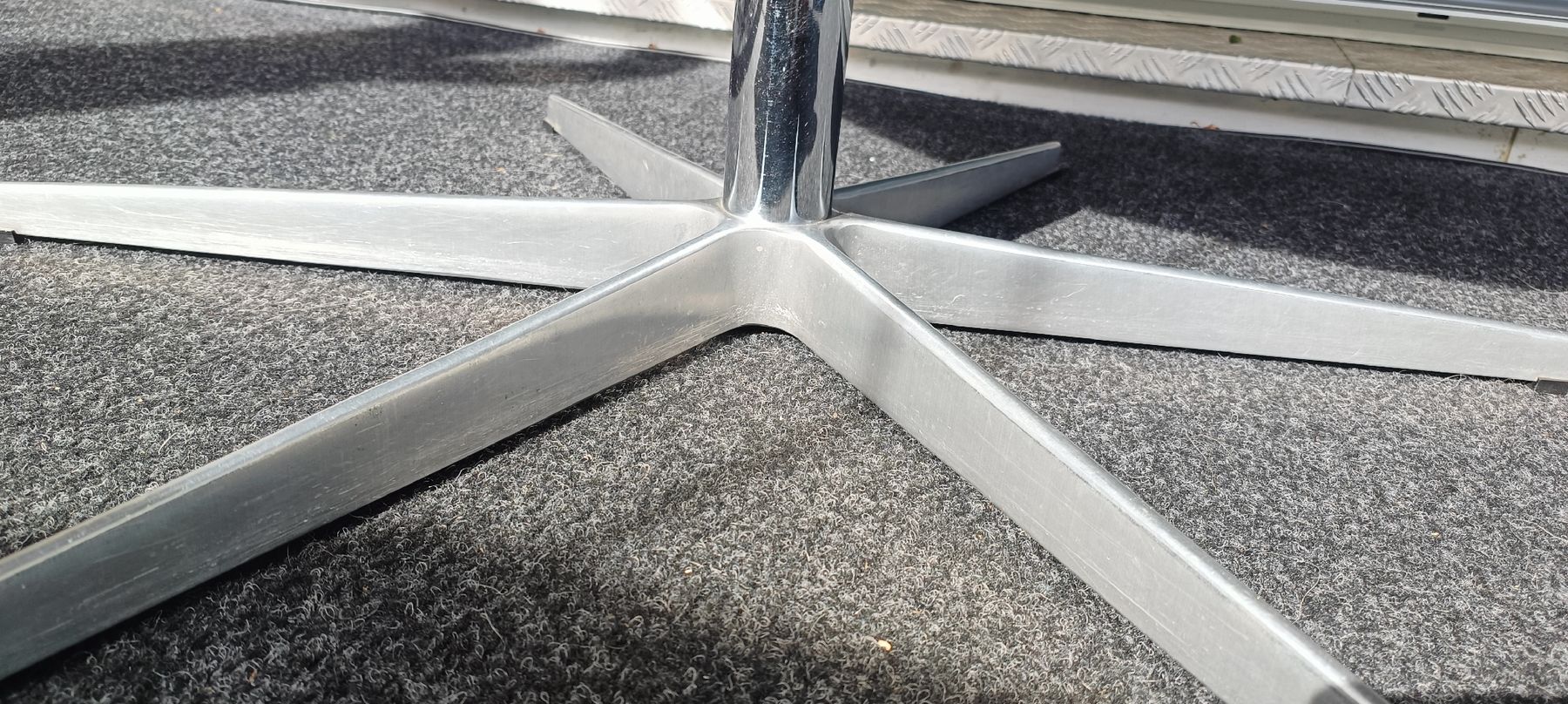 Fritz Hansen Tavoli: Fritz Hansen Tisch – Usato da Schmitten FR venduto da oftringen 4