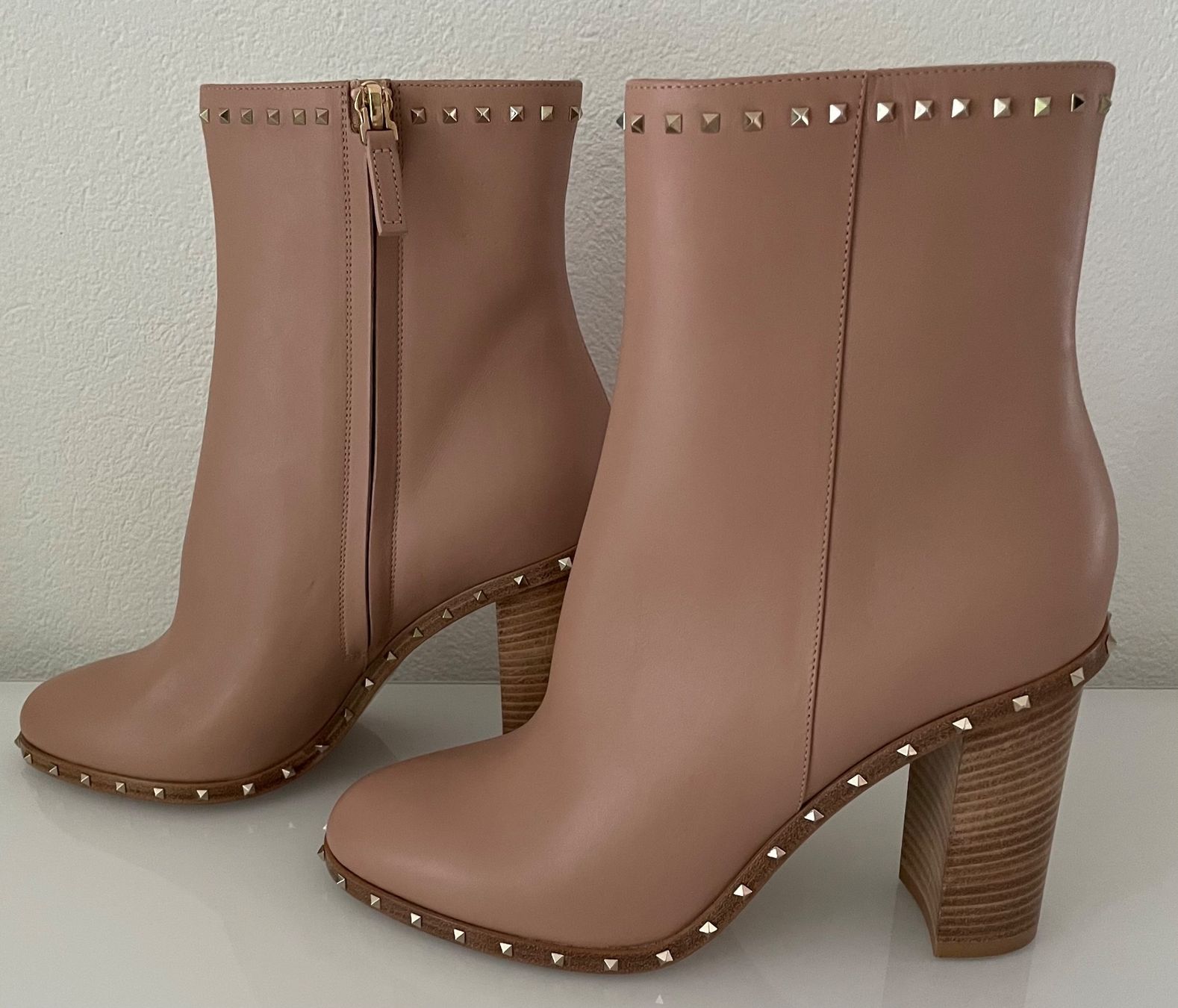 Valentino Damenschuhe: Stiefel Valentino Garavani Gr. 38 – Neu und originalverpackt aus Benken ZH von Mistery5
