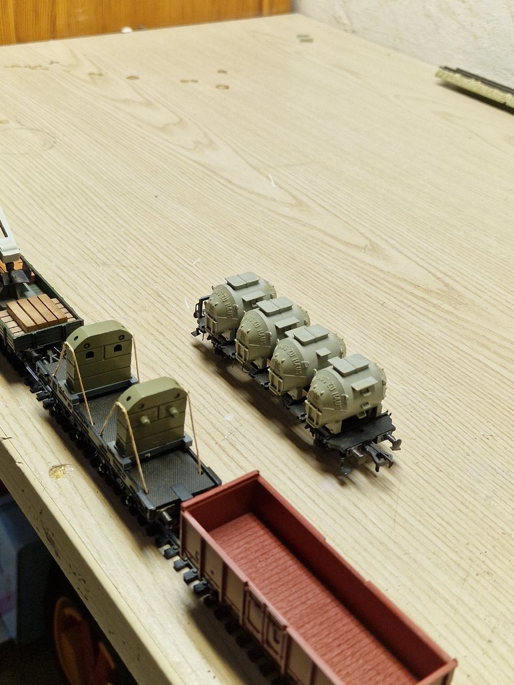 Fleischmann Modellini di ferrovie: Fleischmann Dampflok HO mit Güterwagen  – Usato da Herzogenbuchsee venduto da ioa_zcm6 8