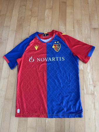 FC Basel Fussballtrikot Macron rot blau Grösse L 