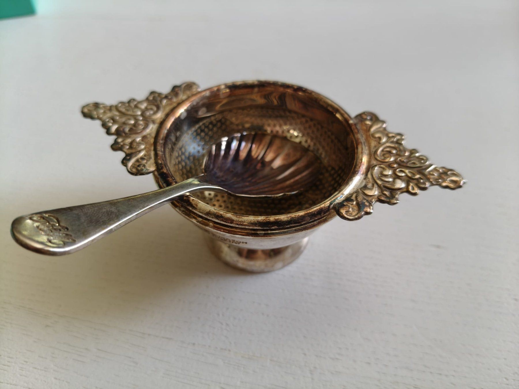 Küchengeräte: Teesieb Fortnum & Mason Silber – Gebraucht aus Winterthur von Arkadii 3