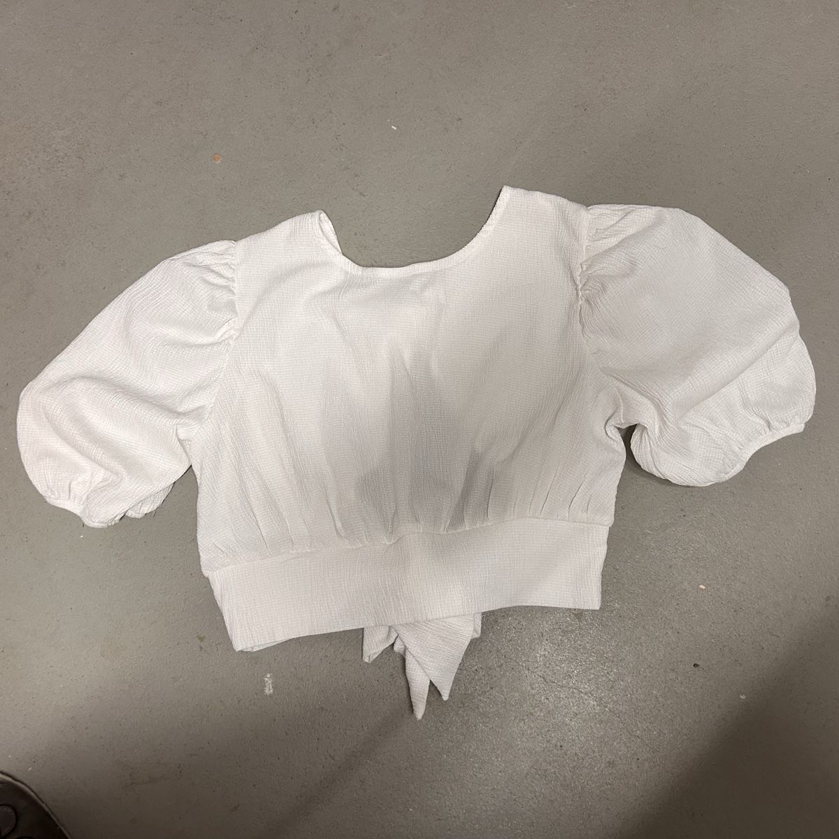 H&M Camicette: Weisses Damen Crop Top – Nuovo (secondo la descrizione) da Glattbrugg venduto da Lara_G06