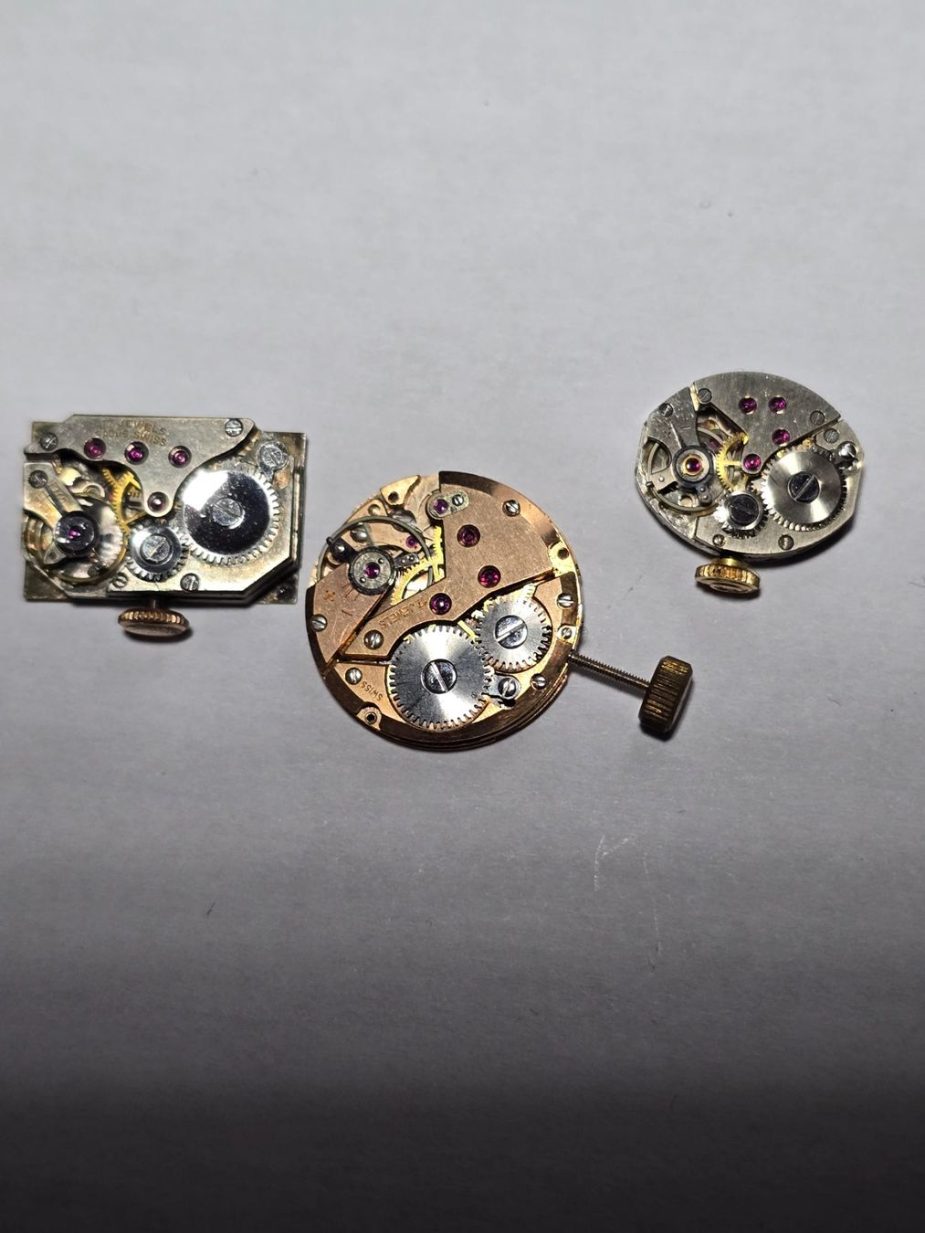 Orologi: Lot de 3 mouvements – Usato da Tramelan venduto da Nirdan 2