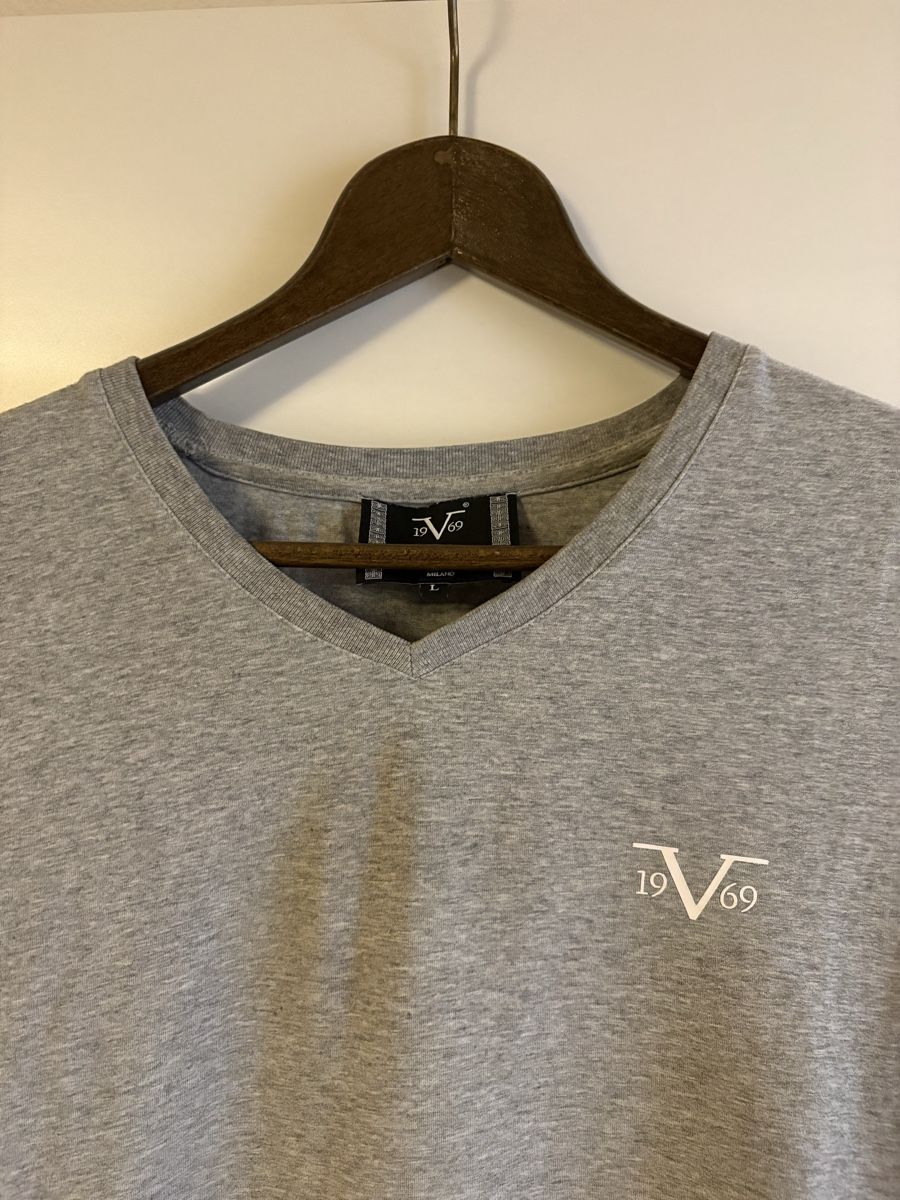 Versace T-Shirts: Versace-T-Shirt – Gebraucht aus Rotkreuz von Vintage_lover1 1