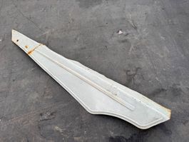 Seitenschütz rechts / cache lateral droit SACHS 502 / 503 ?