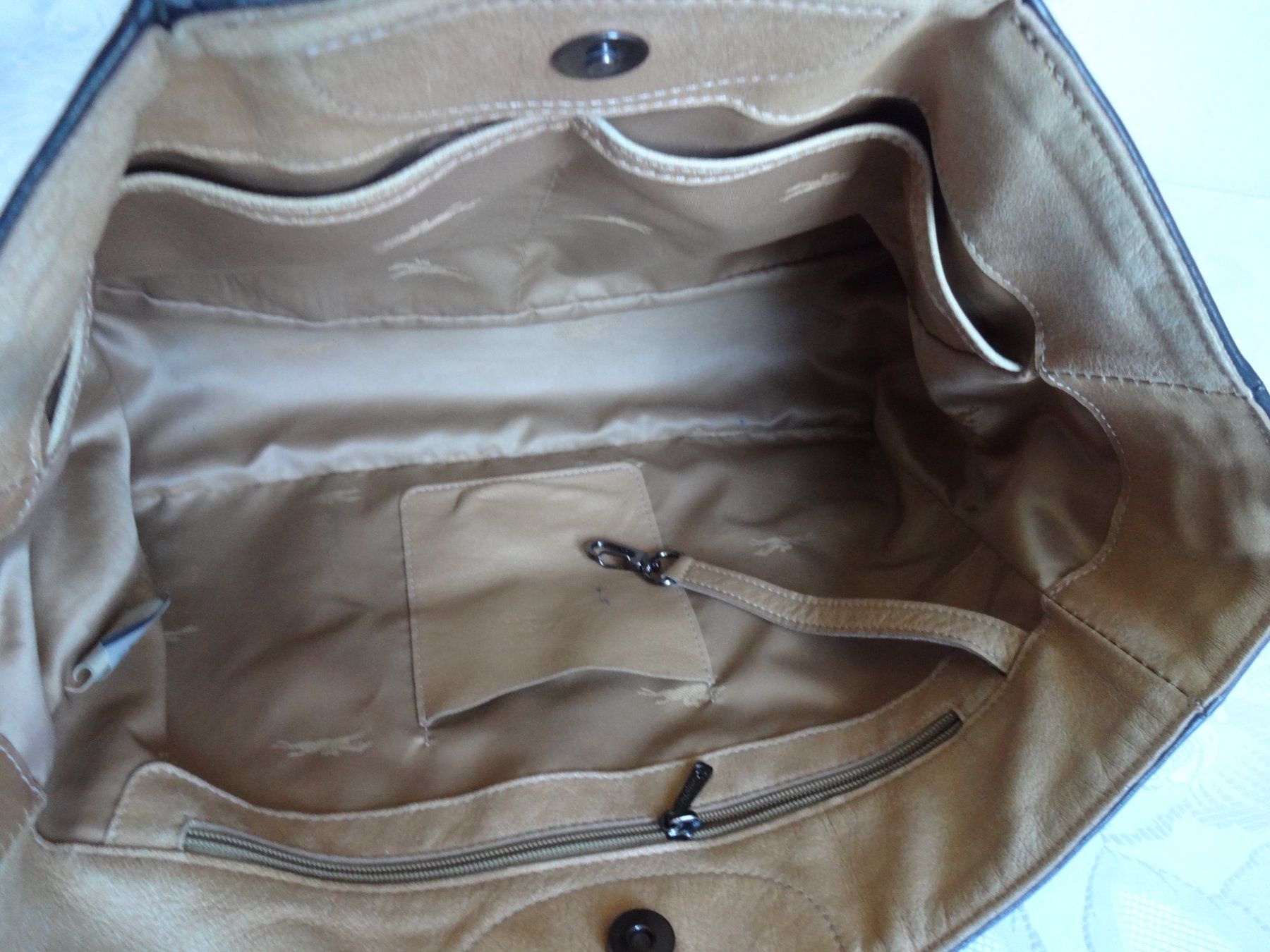 Longchamp Borse da donna: *** Longchamp *** Echtleder  Hand od. Umhängetasche – Nuovo (secondo la descrizione) da Frauenfeld venduto da Riaa 7