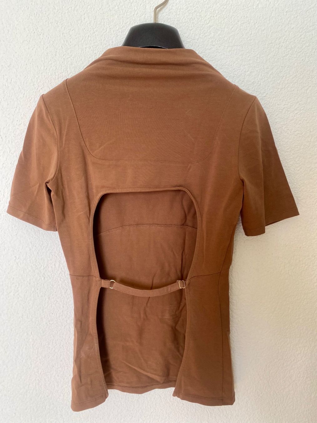 Jacquemus T-shirt: JACQUEMUS T-Shirt, ***Neu***, XS – Nuovo (secondo la descrizione) da Zürich venduto da CamillePatthey 1