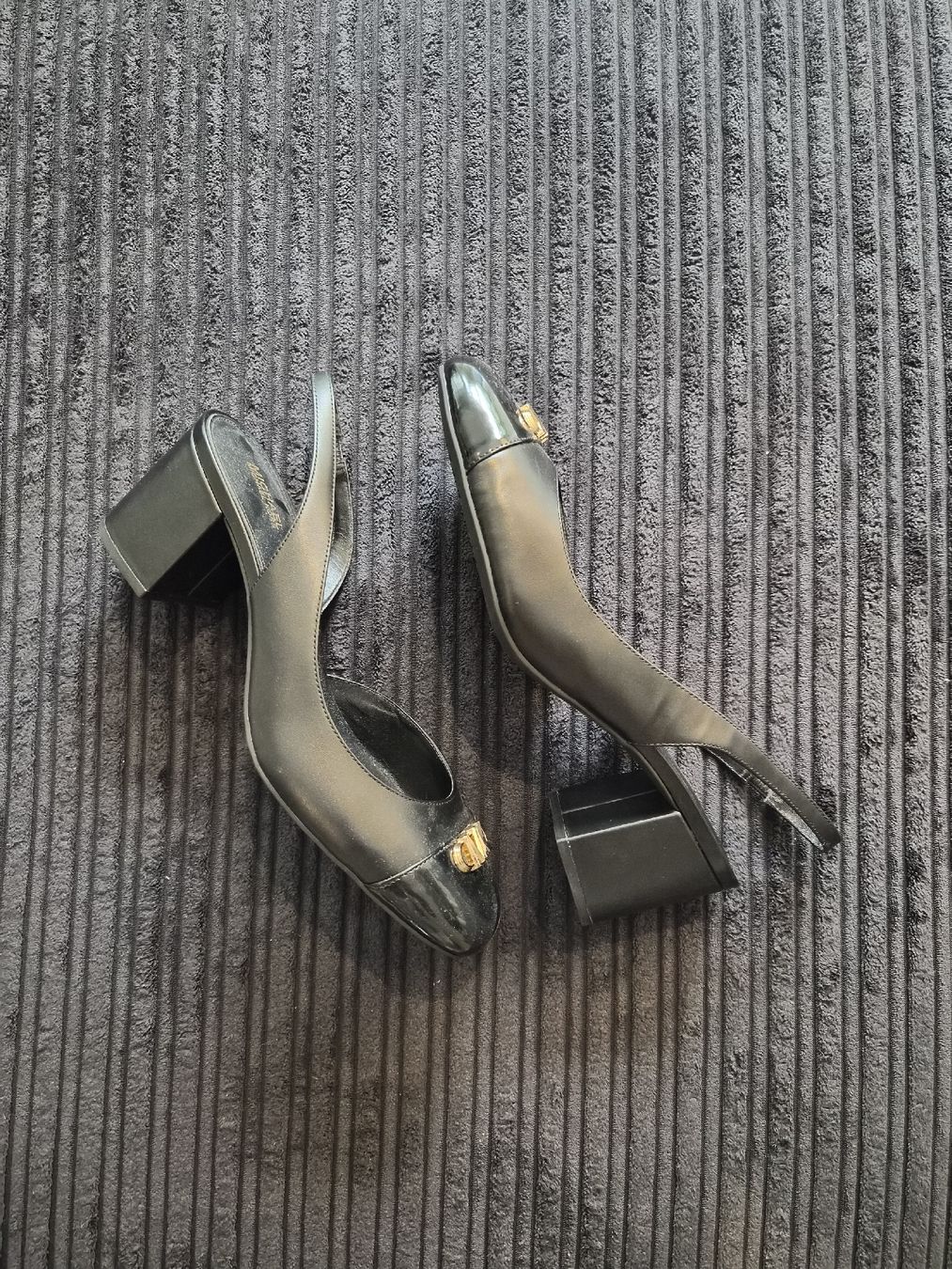 Michael Kors Scarpe da donna: Michael Kors Pumps – Nuovo (secondo la descrizione) da Volketswil venduto da SecondHanderia 3