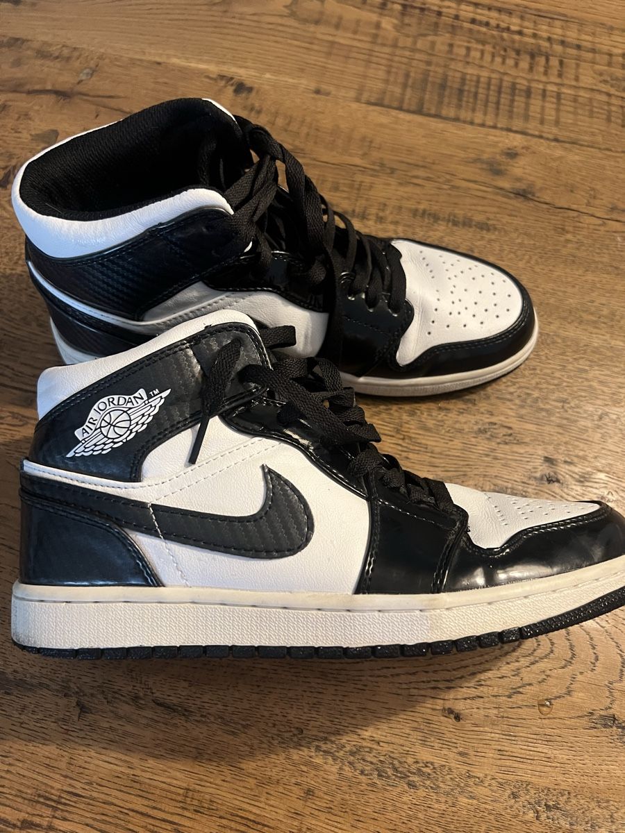 Jordan Herrenschuhe: Air Jordan 1  Retro high balck/white – Neu (gemäss Beschreibung) aus Horgen von Baroseda 1