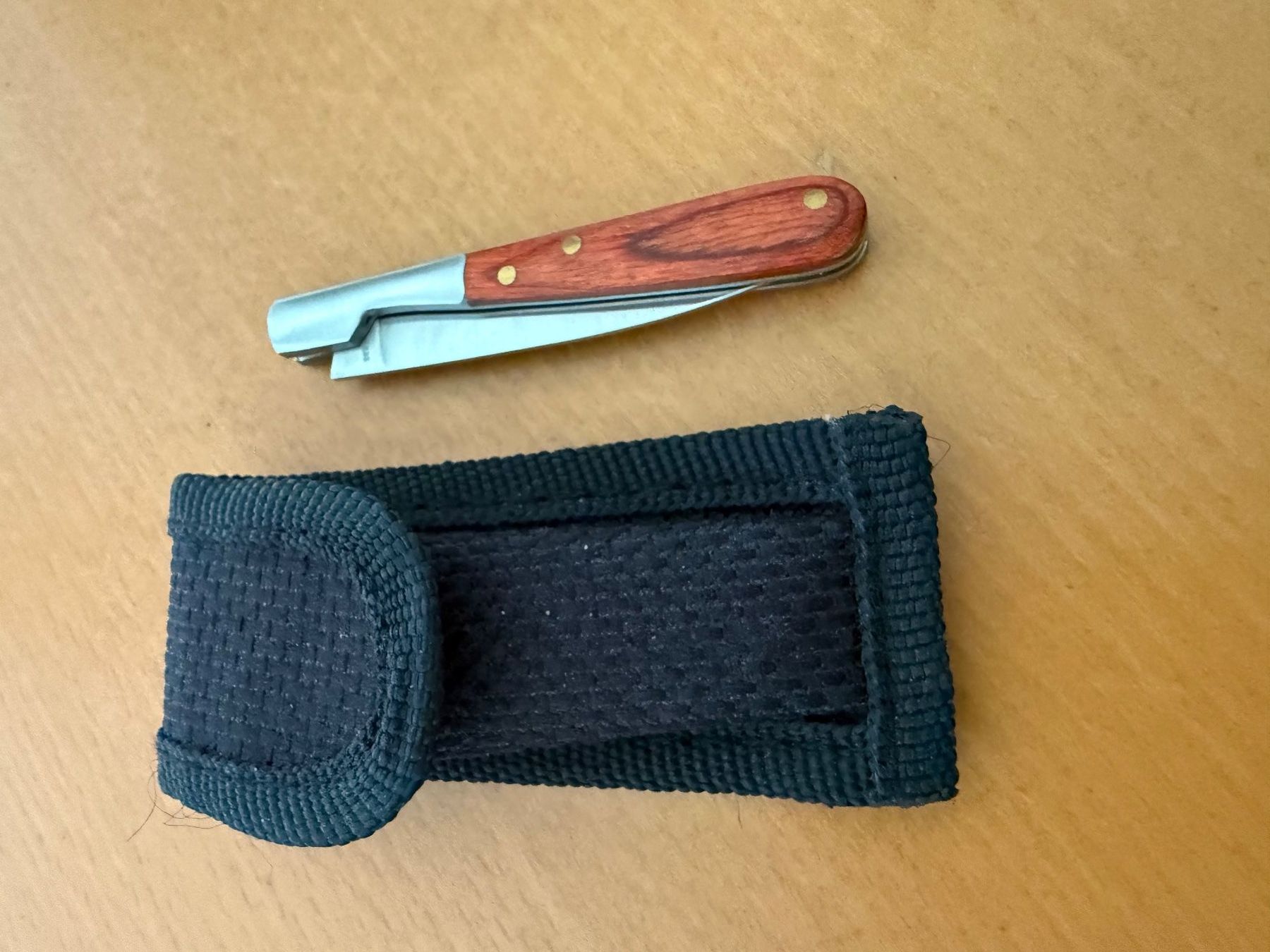 Taschenmesser: Klappmesser miniatur – Gebraucht aus Fehraltorf von bruggin 9