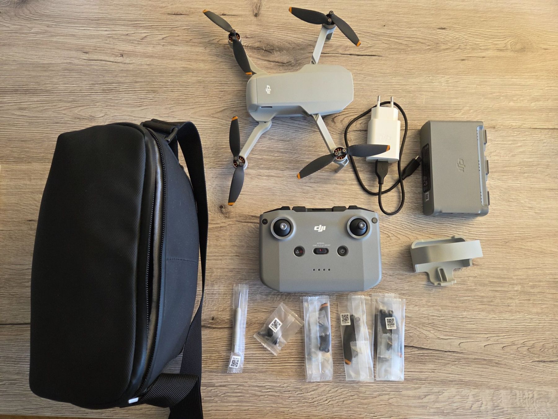 DJI Modellismo RC: DJI Mini 2 Fly More Combo – Usato da Hochdorf venduto da reama1 1
