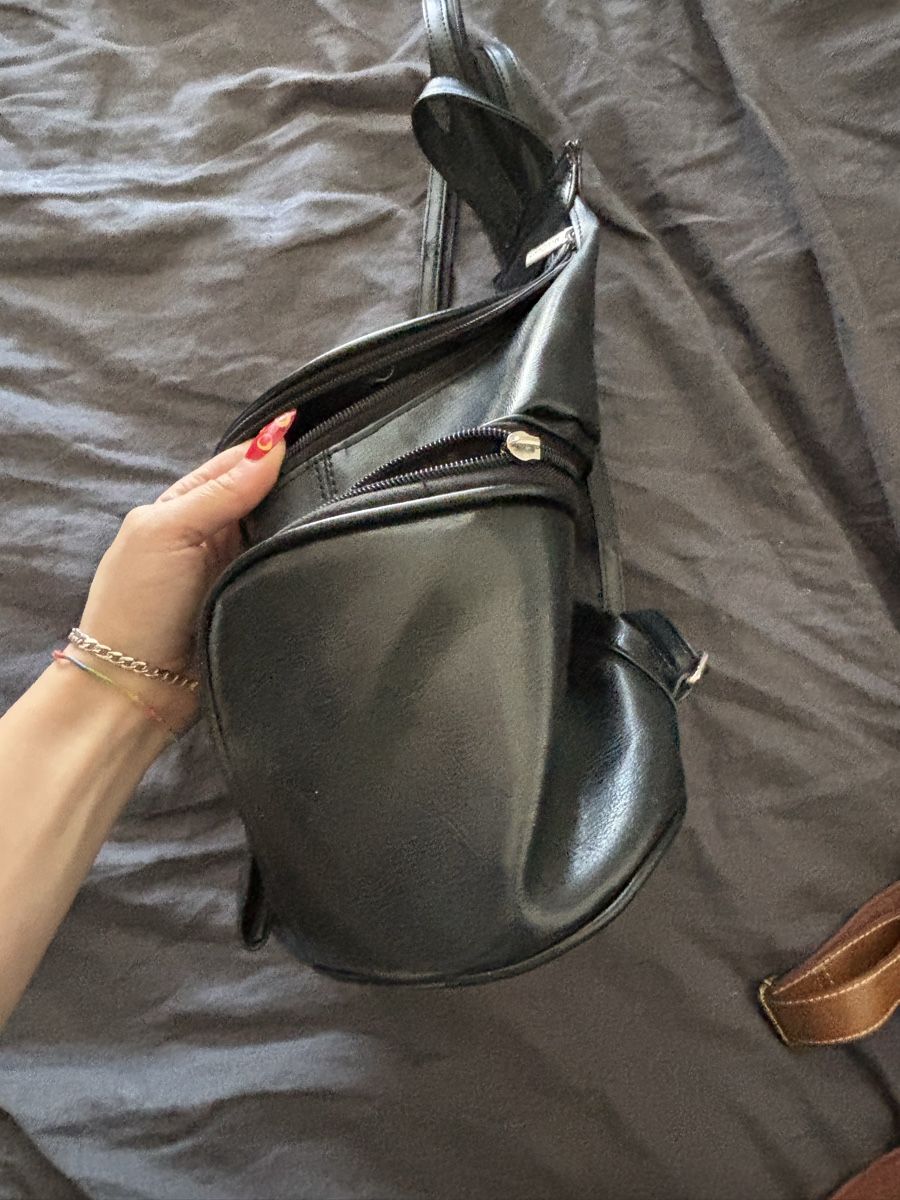 Rucksäcke: Black Backpack Mick Gourd Paris good condition – Gebraucht aus La Chaux-de-Fonds von joa_jk5g 2