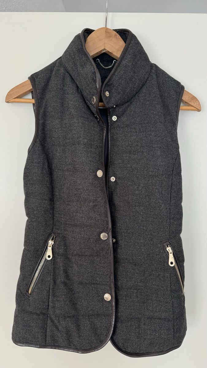 Massimo Dutti Gilet & Giacche senza maniche: Stylische Weste XS Massimo Dutti – Nuovo (secondo la descrizione) da Meggen venduto da suk_v5lx 1