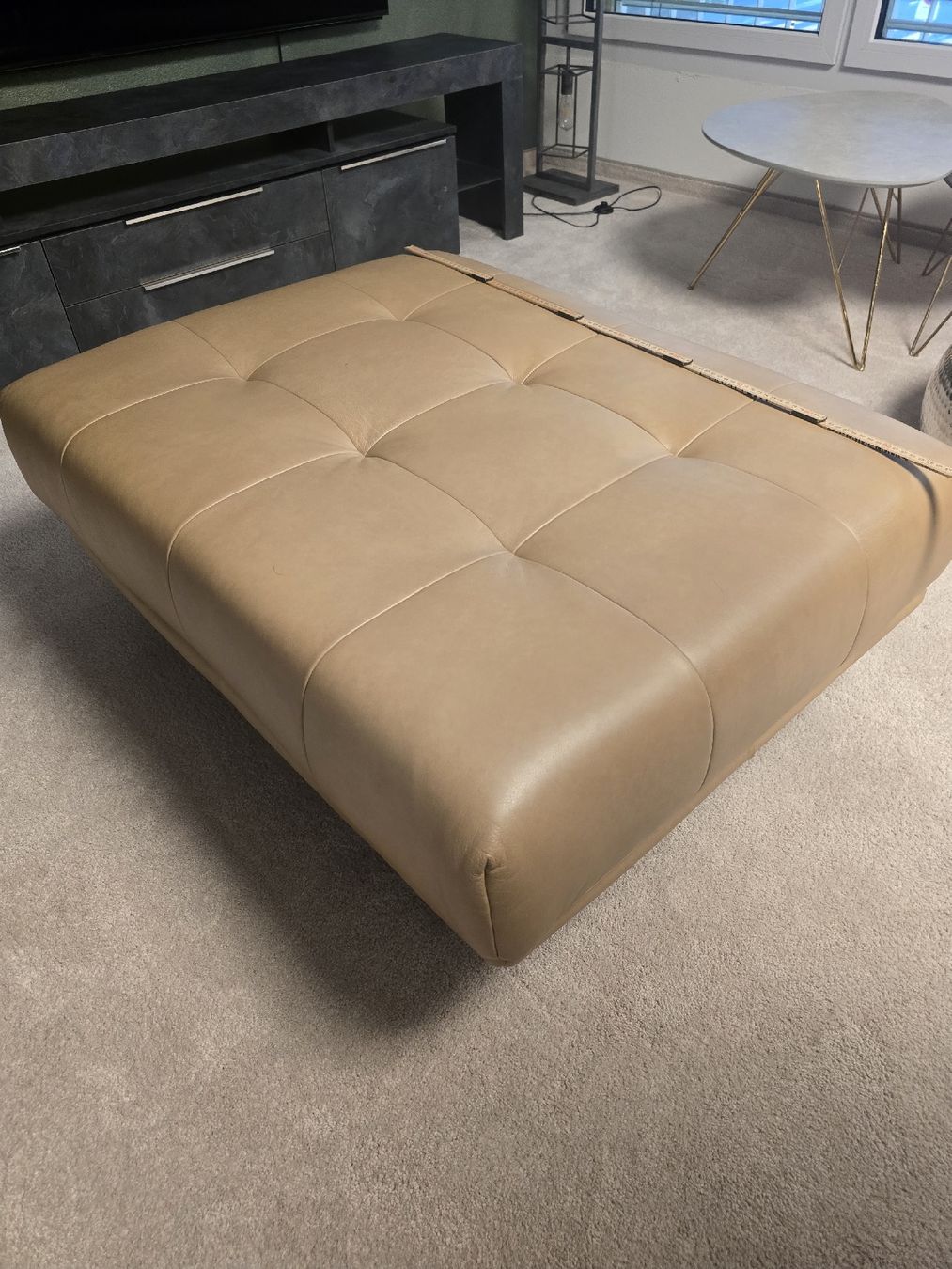 Divani: Ledercouch beige mit Hocker gebraucht – Usato da Stein am Rhein venduto da dom_k28v 4