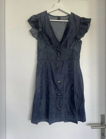 KLEID UNGETRAGEN GRÖSSE M