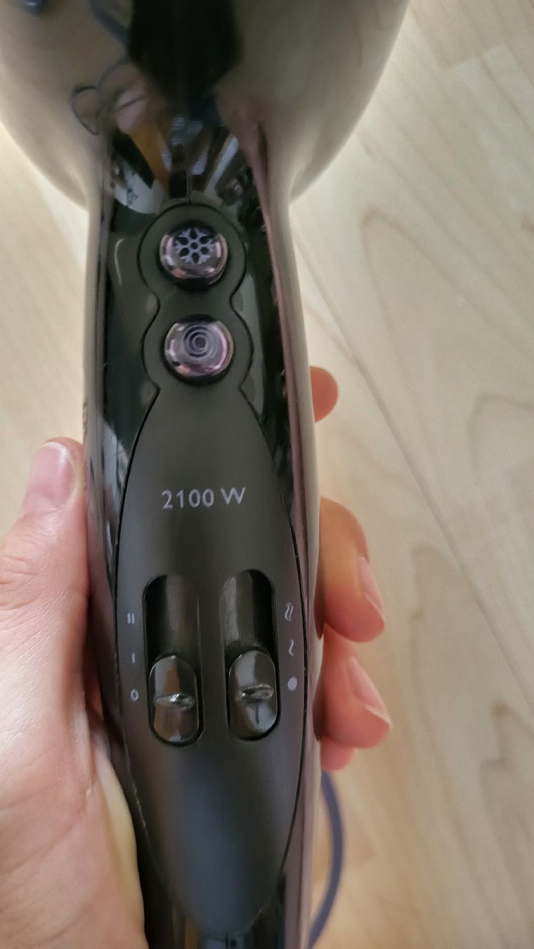 Philips Asciugacapelli: Haartrockner Philips SalonDry Control 2100W – Usato da Uznach venduto da kat_tbn8 1