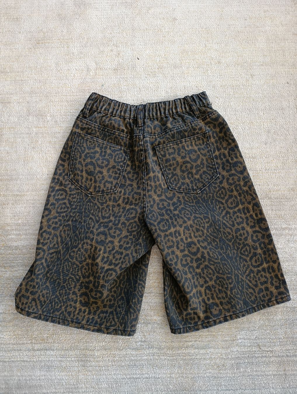 Pantaloni: SHORT LÉOPARD S – Nuovo (secondo la descrizione) da Sierre venduto da shirley04 4