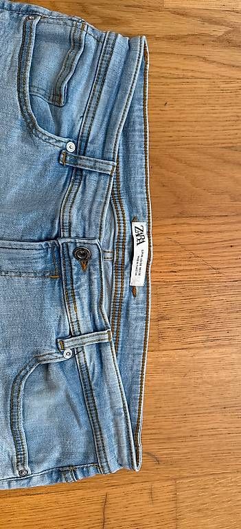 Jeans: Zara Jeans Grösse 46 – Usato da Romanshorn venduto da cedoo8590 1