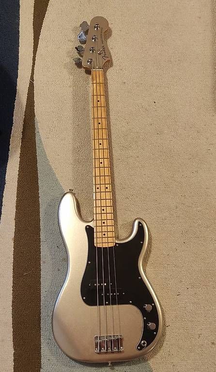 Fender Strumenti musicali: Fender 75th Anniversary Limited Edition Mex Precision Bass – Nuovo (secondo la descrizione) da Lausanne venduto da coh_gv7w