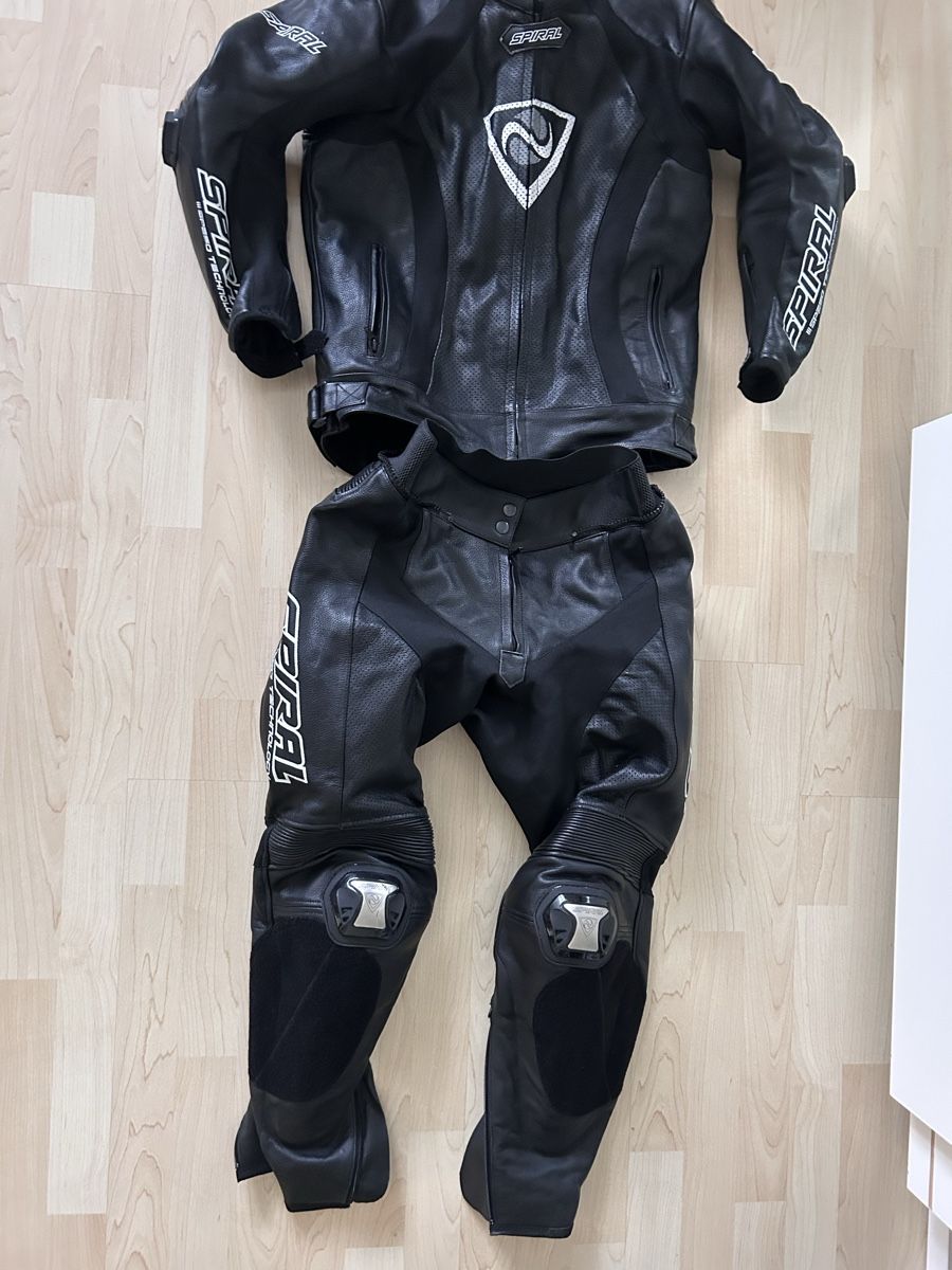 Completi & Tailleur: Lederkombi-Anzug Damen  – Usato da Zofingen venduto da roj_ms9t