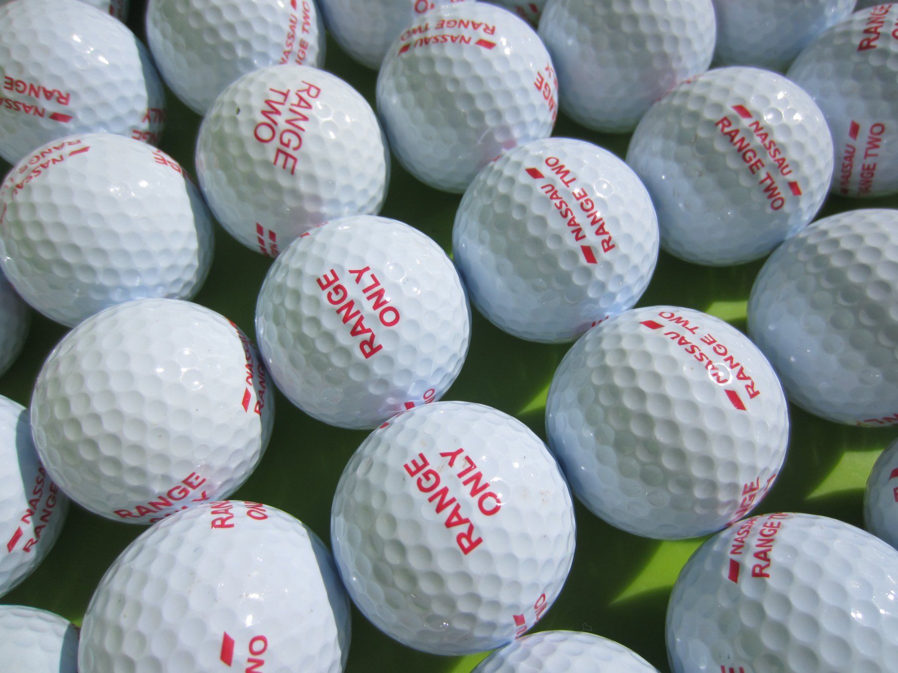 Palloni: Golfbälle Range Two Range Only 100 Stück neuwertig – Nuovo (secondo la descrizione) da Sursee venduto da Tschiger 1