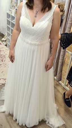 Wunderschönes Brautkleid von Bianco Evento ? Modell 2023/24