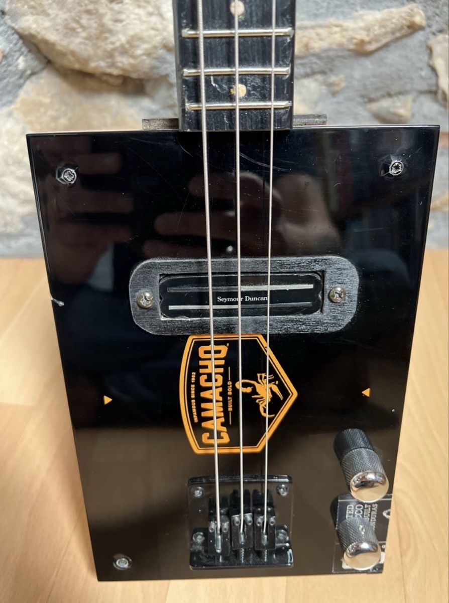 Strumenti musicali: Cigar Box guitar  – Usato da Corcelles NE venduto da Yabo 1