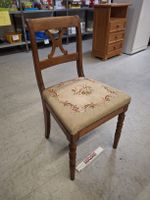 Antik Stuhl mit Gobelinbezug, Blumenmuster, Biedermeier