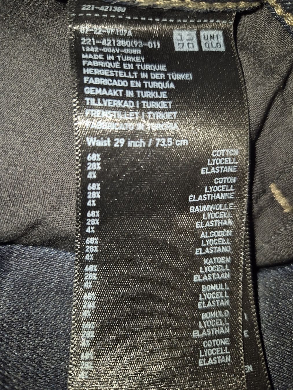 Uniqlo Jeans: uniqlo jeans 29 – Usato da Gossau Zh venduto da A-Terrinha 2